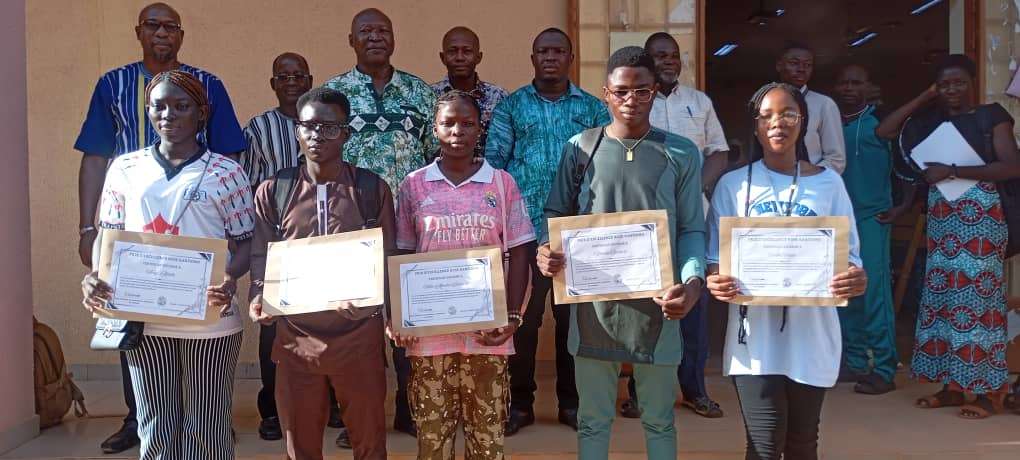 8f0f3661-5984-4a68-8a8c-95378329a8b4